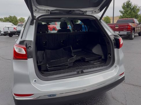 Used 2019 Chevrolet Equinox LT FWD image 21