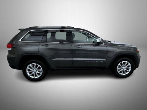 Used 2021 Jeep Grand Cherokee Laredo X image 4