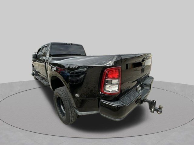 Used 2024 RAM 3500 Big Horn w/ Night Edition AWD/4WD image 6