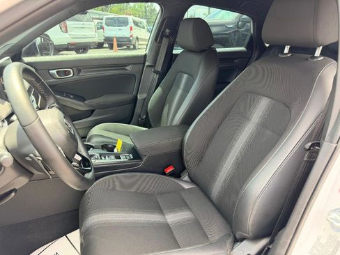 Used 2023 Honda Civic Sport image 11