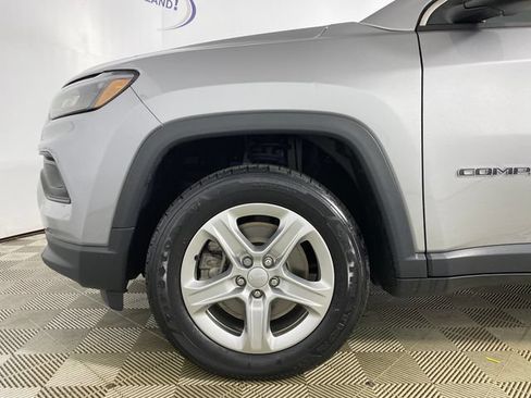 Used 2023 Jeep Compass Latitude AWD/4WD image 29