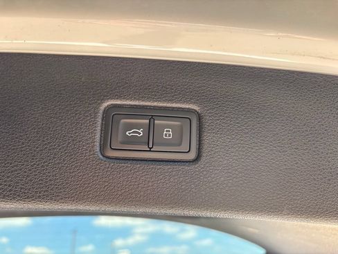 Used 2019 Audi Q7 2.0T Premium AWD/4WD image 28