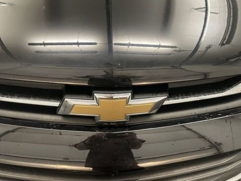 Used 2019 Chevrolet Trax LT w/ LT Convenience Package AWD/4WD image 24
