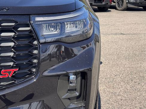 Used 2025 Ford Explorer ST w/ Sun And Sound Package image 8
