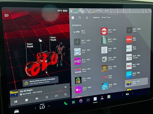 Used 2023 Tesla Model Y Long Range image 18