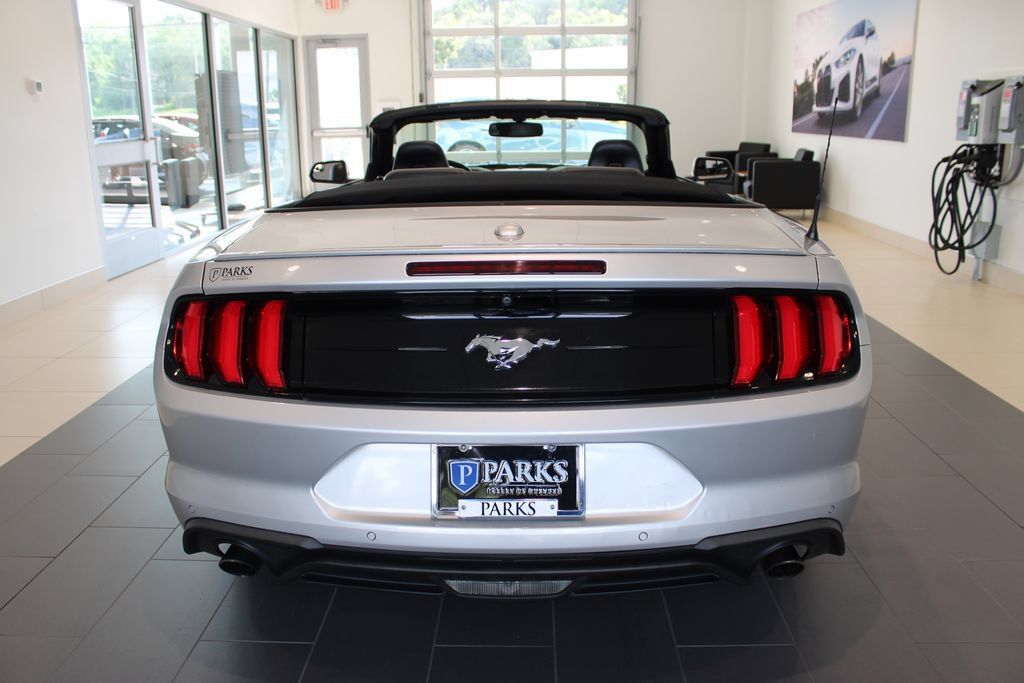 Used 2019 Ford Mustang Premium RWD image 33