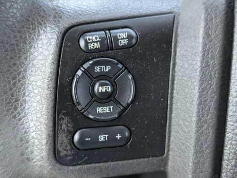 Used 2016 Ford F250 XL w/ XL Appearance Package AWD/4WD image 11