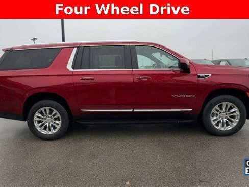 Used 2023 GMC Yukon XL SLT image 11