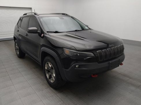 Used 2019 Jeep Cherokee Trailhawk w/ Cold Weather Group image 13