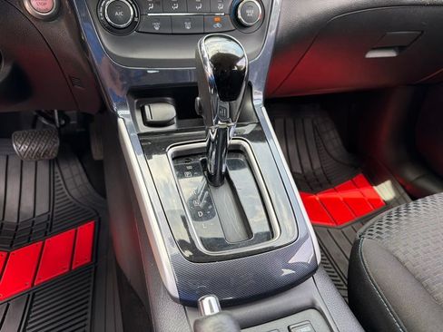 Certified 2017 Nissan Sentra SR FWD image 13