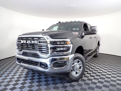 New 2026 RAM 2500 Tradesman AWD/4WD image 2