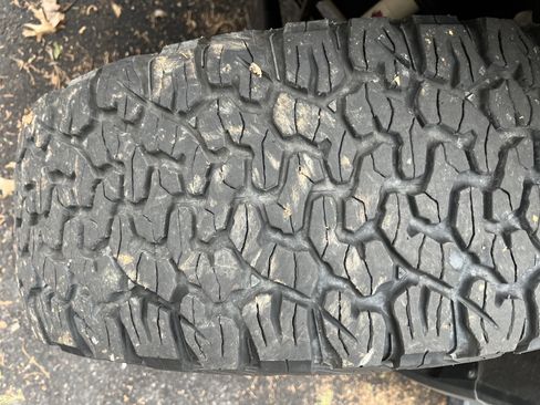 Used 2020 GMC Sierra 1500 AT4 w/ AT4 Premium Package image 12