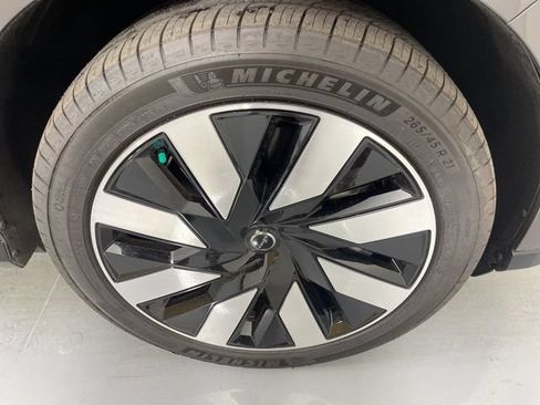 Used 2025 Volvo EX90 Ultra AWD/4WD image 11