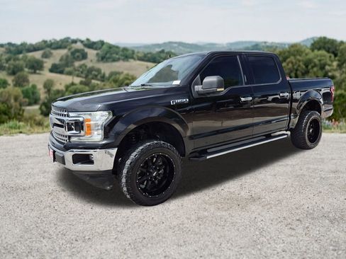 Used 2019 Ford F150 XLT w/ Equipment Group 302A Luxury RWD image 3