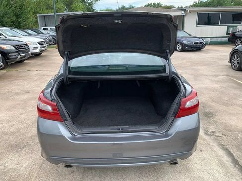 Used 2018 Nissan Altima 2.5 SV FWD image 19