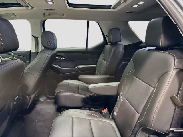Used 2019 Chevrolet Traverse LT w/ LT Premium Package AWD/4WD image 21