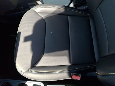 Used 2025 Ford Maverick Lobo AWD/4WD image 28