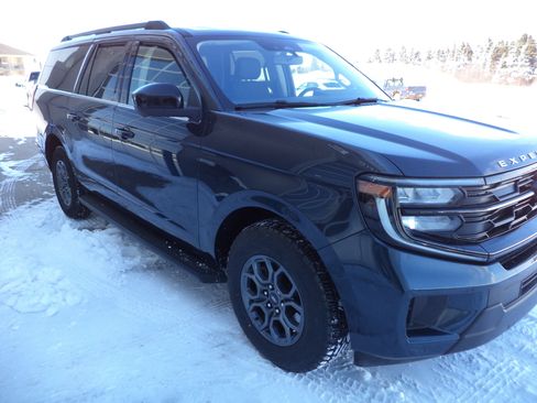 Used 2025 Ford Expedition Max Active image 9