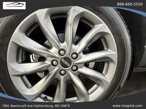 Used 2022 Lincoln Corsair AWD w/ Premium Package image 29