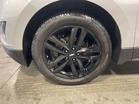 Used 2021 Chevrolet Equinox LT image 10