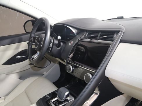 Used 2022 Jaguar E-PACE SE AWD/4WD image 43