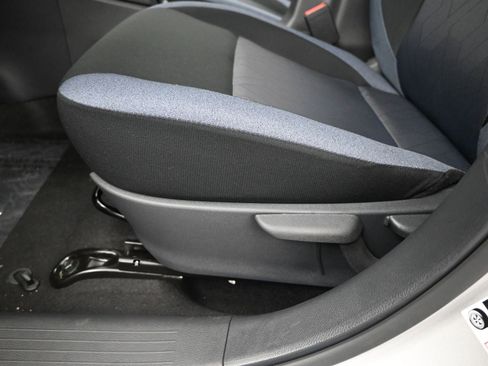New 2025 Nissan Versa SV w/ Trunk Package FWD image 18