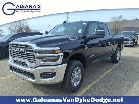 New 2026 RAM 2500 Big Horn AWD/4WD image 1