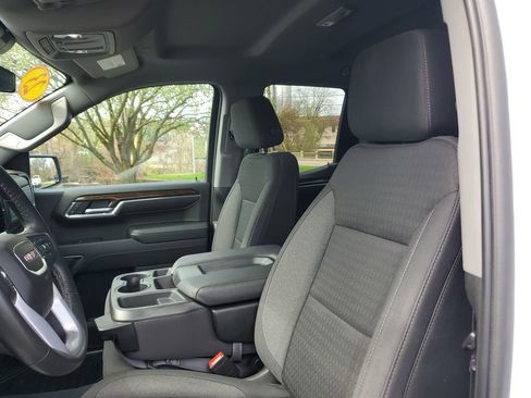 Used 2023 GMC Sierra 1500 Elevation w/ X31 Off-Road Package AWD/4WD image 15