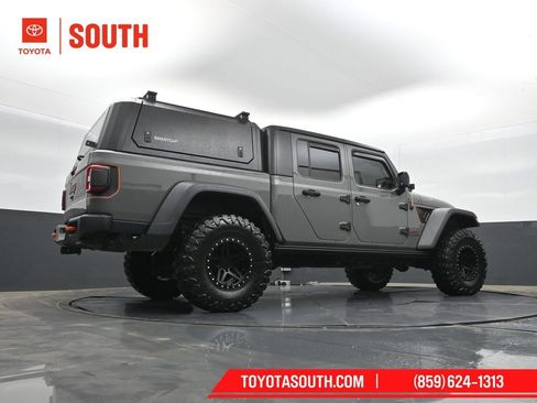 Used 2021 Jeep Gladiator Mojave w/ Dual Top Group AWD/4WD image 35