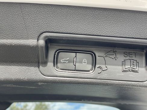 Used 2021 Ford Explorer XLT w/ Class III Trailer Tow Package image 18