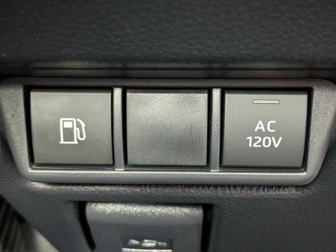 New 2025 Toyota Prius Plug-In Hybrid FWD image 26