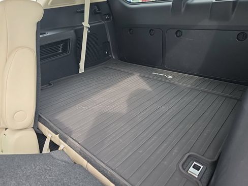 Used 2023 Lexus GX 460 Luxury w/ Sport Design Package AWD/4WD image 14
