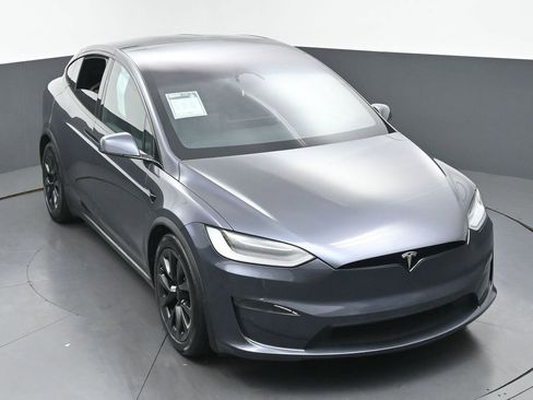 Used 2022 Tesla Model X AWD/4WD image 39