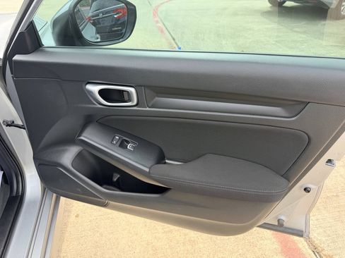 Used 2023 Honda Civic LX image 18