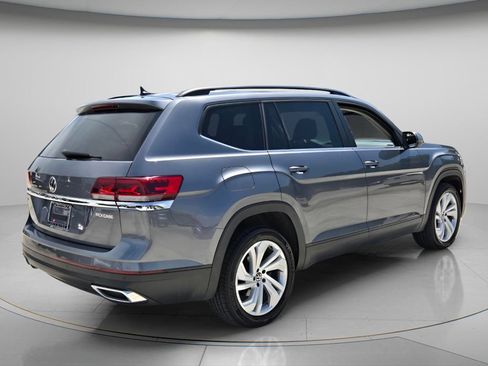 Used 2023 Volkswagen Atlas SE w/ Panoramic Sunroof Package FWD image 7