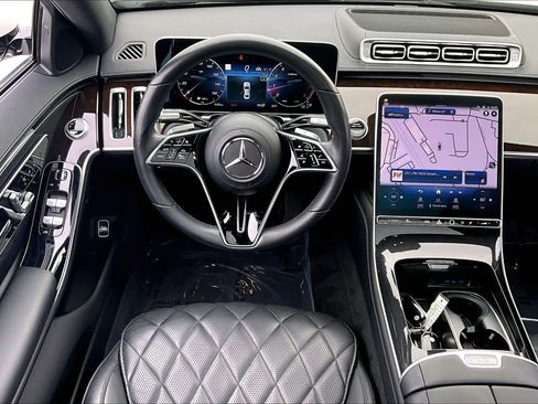 Used 2023 Mercedes-Benz S 580 4MATIC Sedan image 6