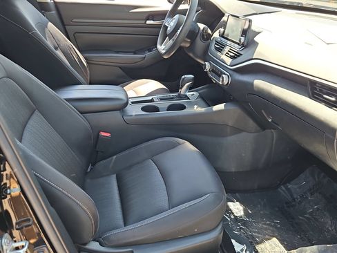 Used 2021 Nissan Altima 2.5 S FWD image 24