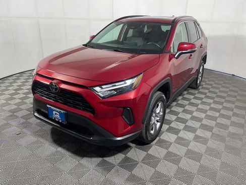 Used 2024 Toyota RAV4 XLE w/ Convenience Package AWD/4WD image 4