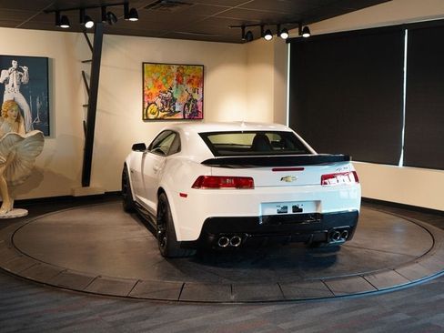 Used 2014 Chevrolet Camaro Z/28 RWD image 7