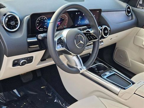 Used 2026 Mercedes-Benz GLA 250 GLA 250 image 10