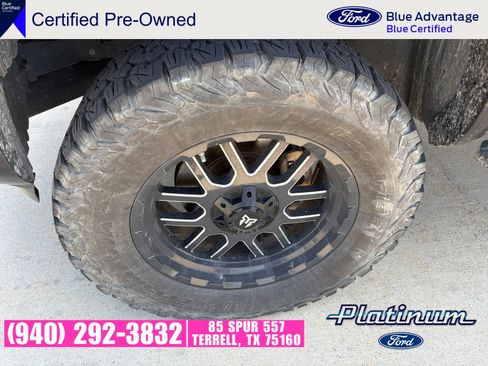Used 2021 Nissan Titan SV w/ SV Convenience Package AWD/4WD image 4