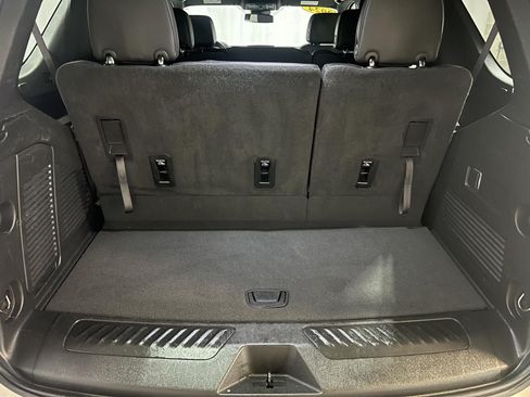 Used 2024 Chevrolet Tahoe LT AWD/4WD image 24