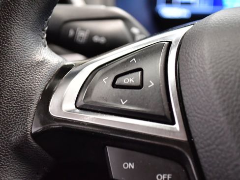 Used 2024 Ford Edge SEL image 26