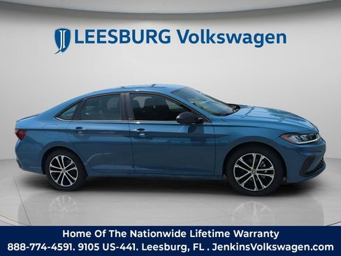 New 2026 Volkswagen Jetta Sport FWD image 2