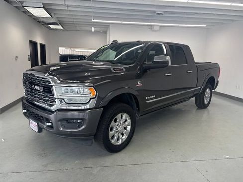 Used 2020 RAM 3500 Limited AWD/4WD image 3