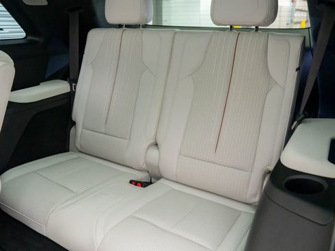 New 2026 Cadillac Vistiq Luxury w/ LPO, Floor Liner Package image 20