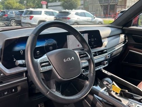 Used 2024 Kia Telluride SX Prestige image 12