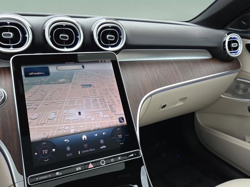 New 2026 Mercedes-Benz C 300 4MATIC Sedan image 19