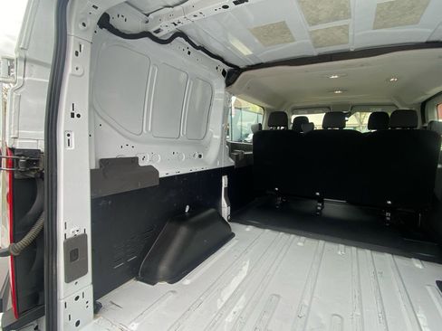 Used 2021 Ford Transit 250 Low Roof RWD image 11