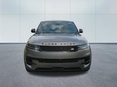 Used 2025 Land Rover Range Rover Sport SE AWD/4WD image 5